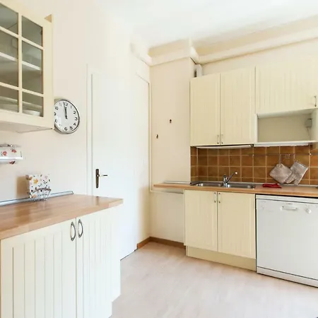شقة Modern In De Angeli ميلان
