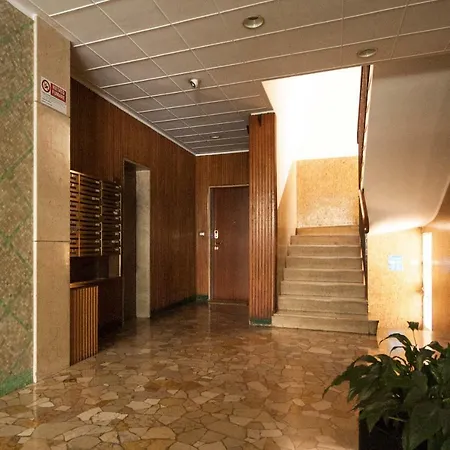 Modern In De Angeli * ميلان